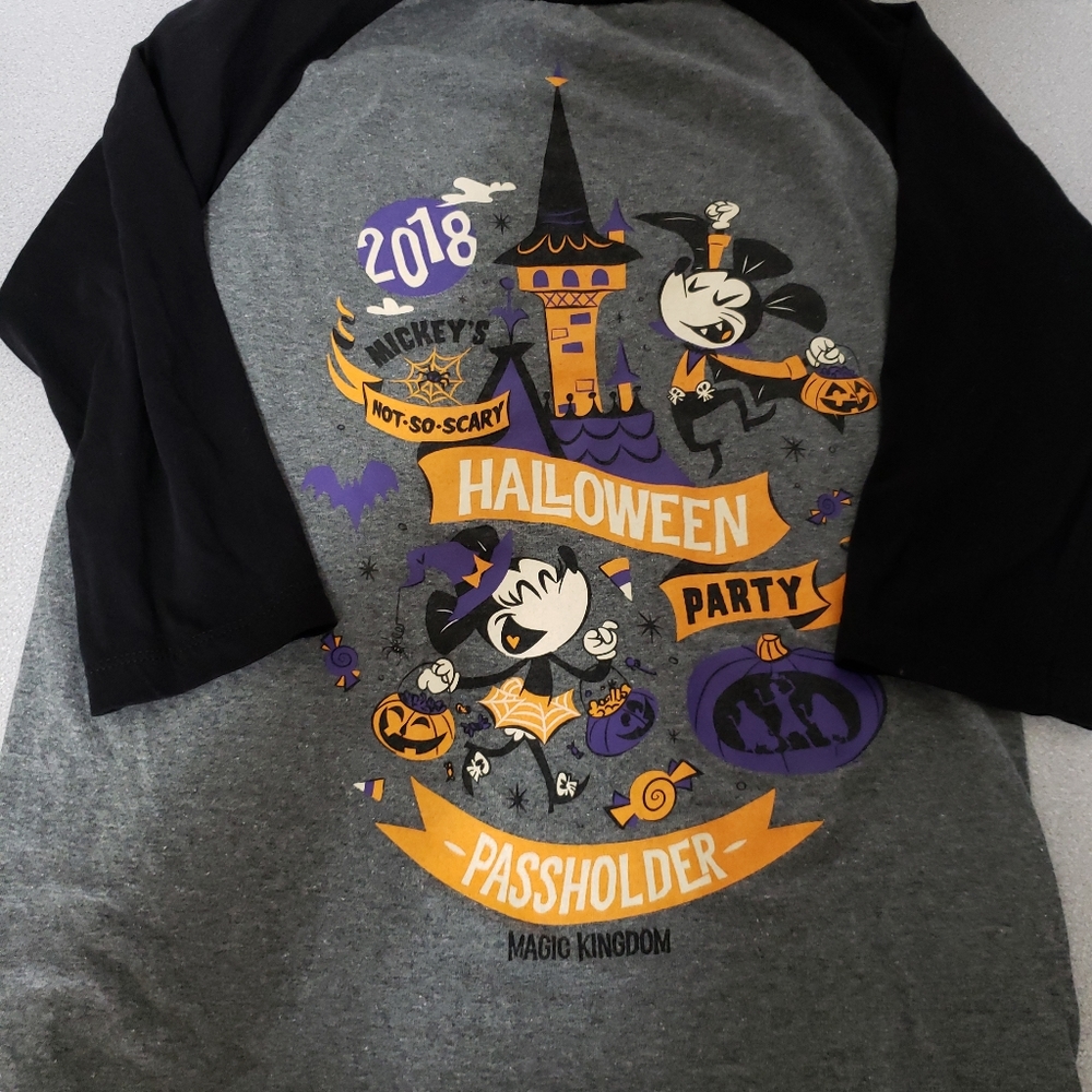 2018 disney halloween passholder shirt